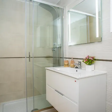 Casa Bellevue Ivan Luxury Homes 7ªplta Sur 1ªlinea